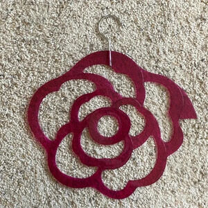 9 Holes Hanger Multifunctional Scarf Wardrobe Organizer Hanger Pink Rose Shaped